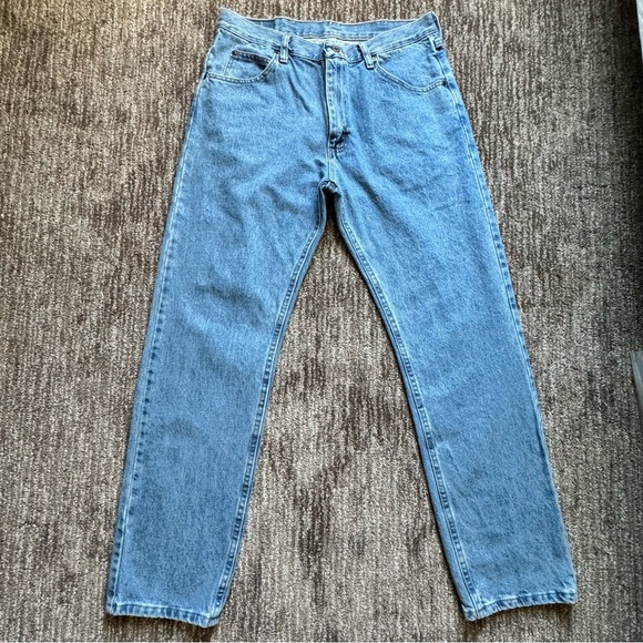 Wrangler Men's Straight Regular
Fit Jeans Blue Size 34x32 5- Pocket Normcore - Picture 2 of 11